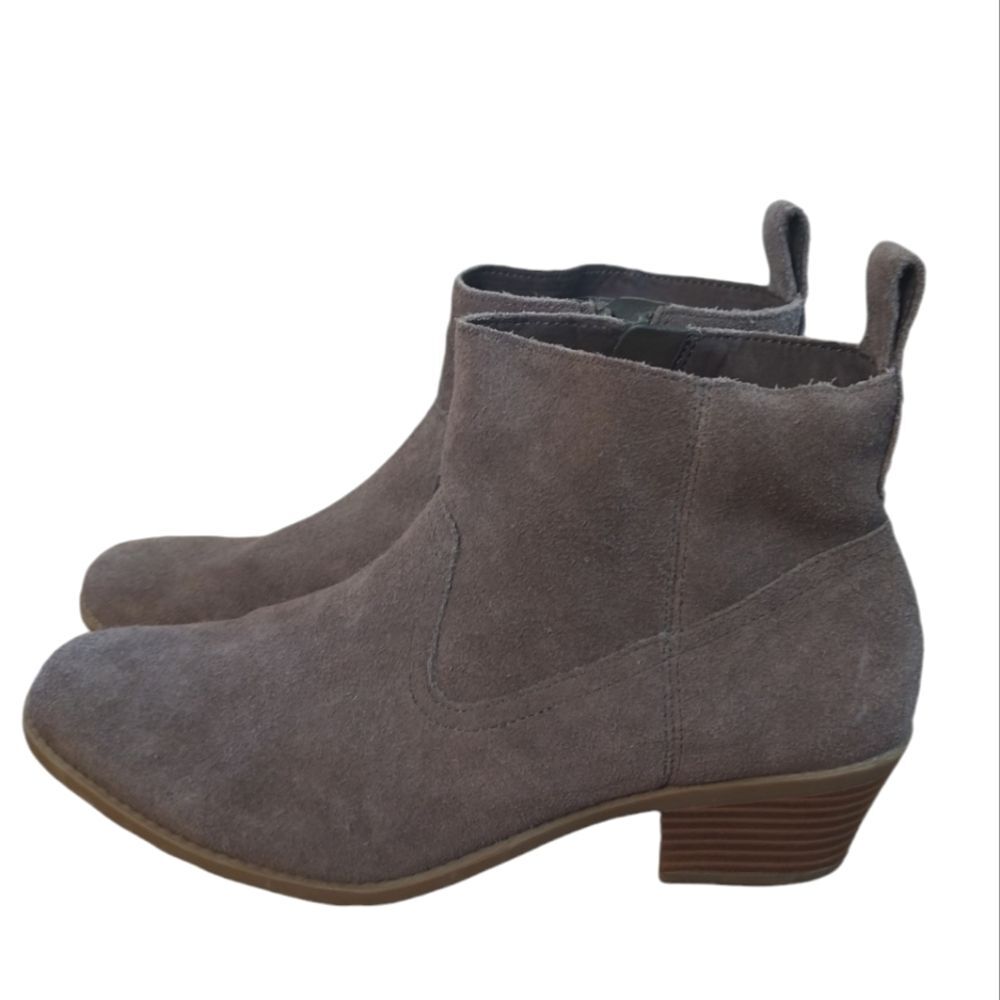 VIONIC Joy Vera Brown Suede Leather Bootie Ankle Boots with Block Heel Size 8